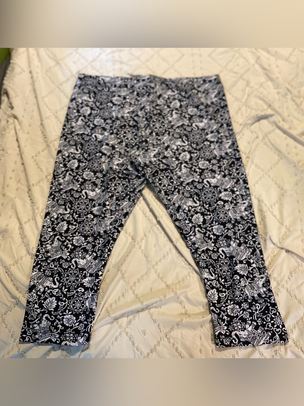 Time and Tru leggings - Picture 3 of 3